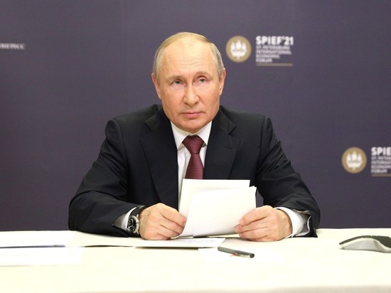 Путин оценил ситуацию с вакцинами фразой "своя рубашка ближе к телу"