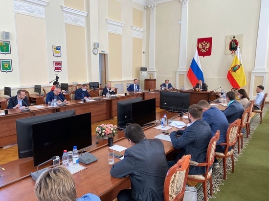 Зампред рязанского правительства предложил премировать лучшие УК