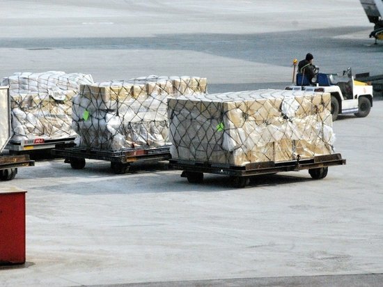 Белгородские таможенники задержали на почте посылку с синтетическими наркотиками