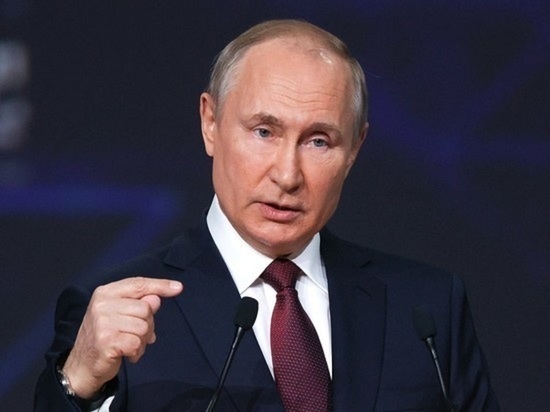 Путин: Запад дискредитирует российскую вакцину в борьбе за деньги