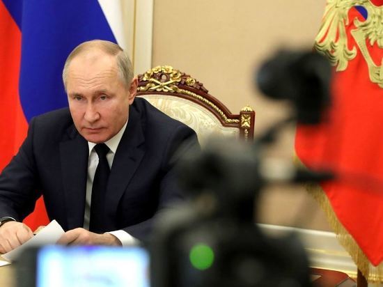 «Глаза выбивают людям»: Путин рассказал о жестокости Запада к протестующим