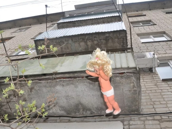 На Камчатке девочка пыталась сбежать из дома и упала со второго этажа