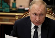 Президент РФ Владимир Путин заявил, что Соединенные Штаты сталкиваются с типичными проблемами империй – уверенные в собственном могуществе, создают себе проблемы, с которыми уже не справятся, как это случилось с СССР