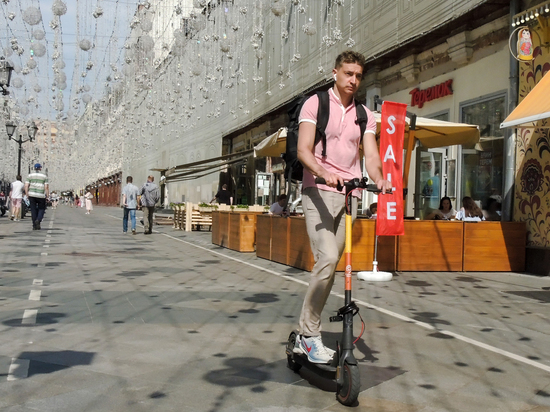 В Москве введут меры по регулированию езды на электросамокатах