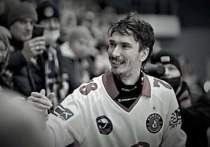 В субботу, 5 июня, в Новосибирске скоропостижно скончался хоккеист Максим Ишкельдин