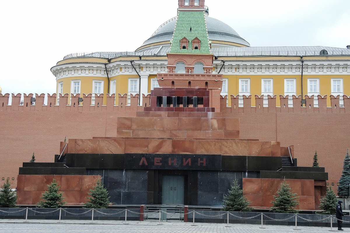 Ленин в москве на красной площади