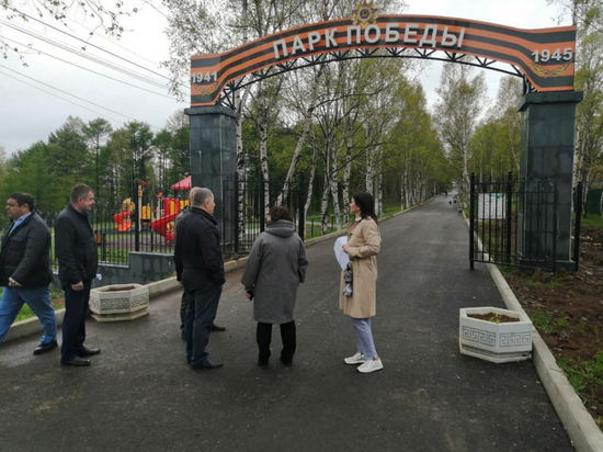 В Ванино обновляют парки и скверы