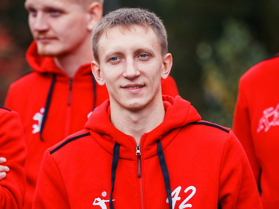 В волейбольный “Кузбасс” вернулся воспитанник клуба Александр Моисеев