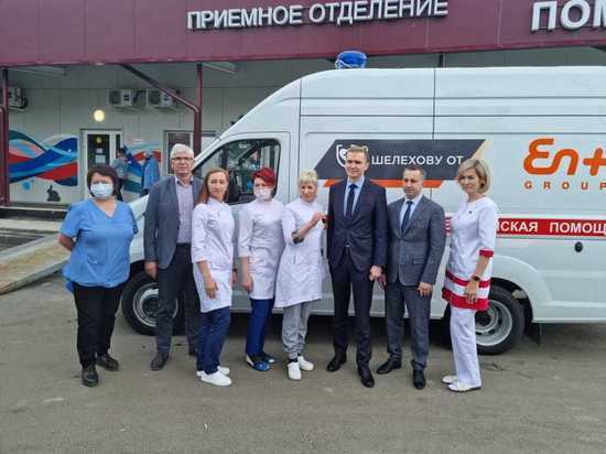 Медики Братска, Усть-Илимска и Шелехова получили новые машины скорой от En+ Group