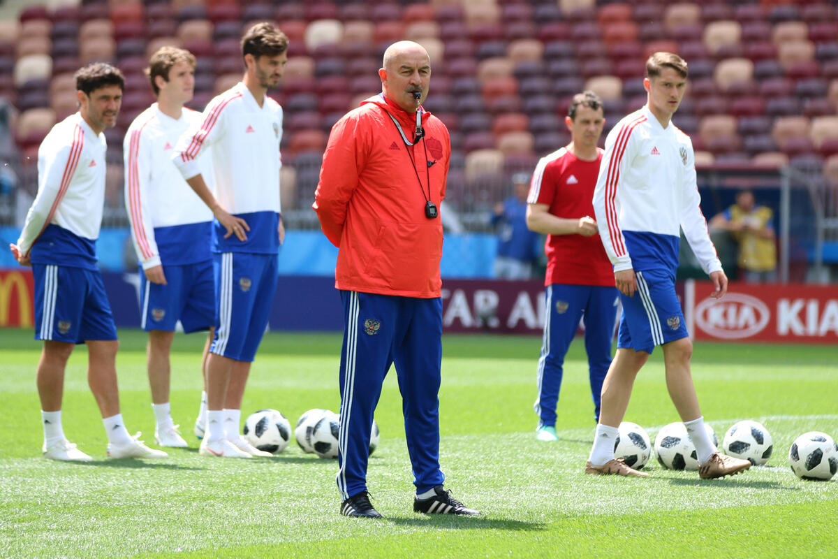 Агент: После ЧМ к Черчесову был реальный интерес от английских клубов