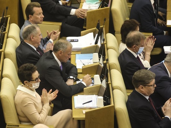 Госдума рассмотрит законопроект об отслеживании переводов россиянам из-за рубежа