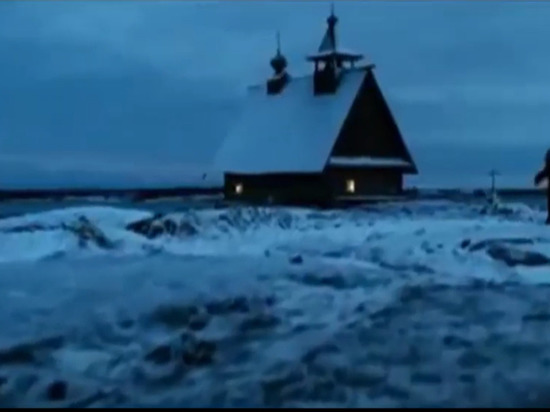 В Карелии сгорела построенная для фильма &#34;Остров&#34; церковь-декорация
