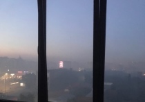 Жители Омска уже не в первый раз жалуются на неприятный запах ночью