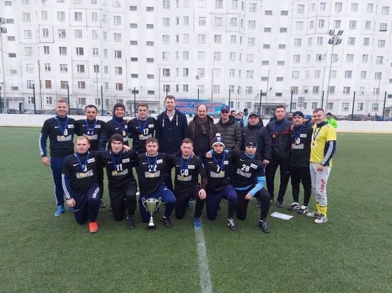 Футболисты из «Газпрома» взяли «золото» на кубке главы Нового Уренгоя
