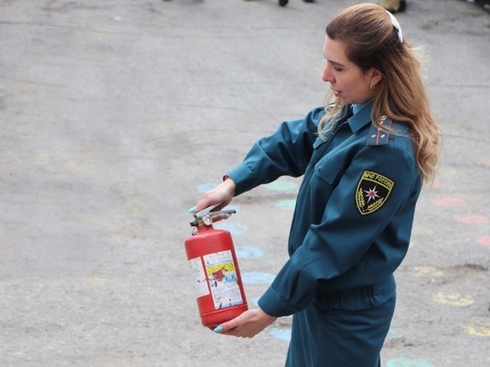 Пожарные Колымы проверяют детские лагеря