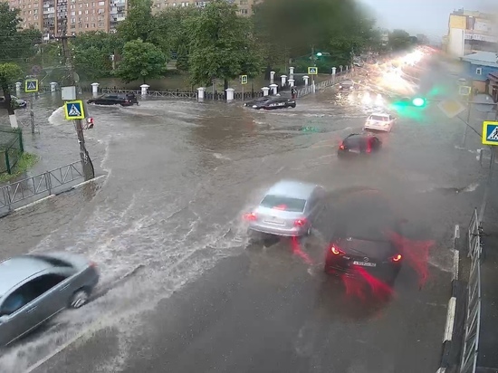 Из-за дождя 9 июня в Рязани затопило дороги на нескольких улицах