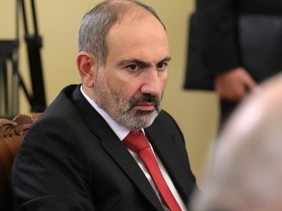 А экс-президент Армении Кочарян вызывает и.о премьера на дуэль