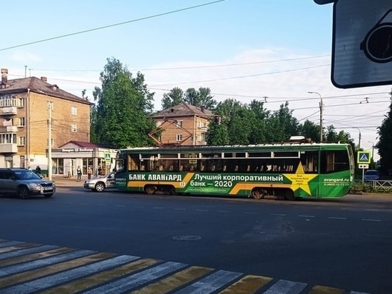 В Ярославле произошло очередное ДТП с трамваем