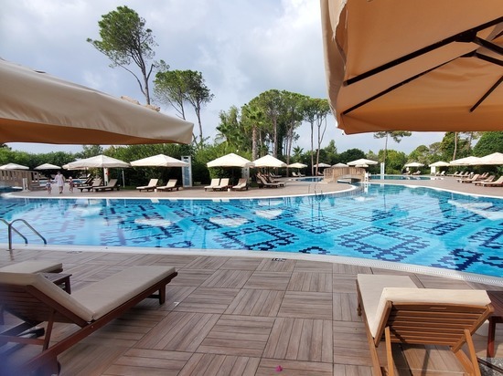 АТОР попросила Оперштаб открыть массовые зарубежные направления