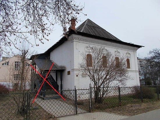 Ярославские музейщики рассказали, почему Дом Иванова стоит без крыльца
