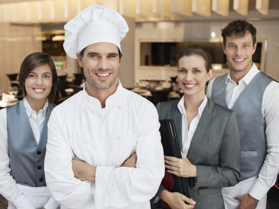 Костромские вакансии: легче всего найти работу поварам и официантам