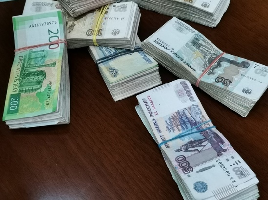 В Туле мошенники выманили у пенсионерки более 900 тысяч рублей