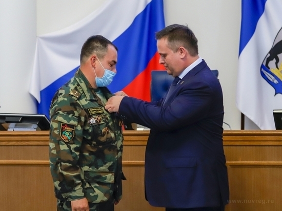 Андрей Никитин наградил Новгородцев «За заслуги перед Отечеством»