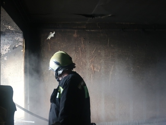 На тушение пожара в центре Рязани выезжали 12 спасателей