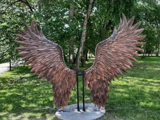 В Новгороде восстановили арт-объект «Крылья»