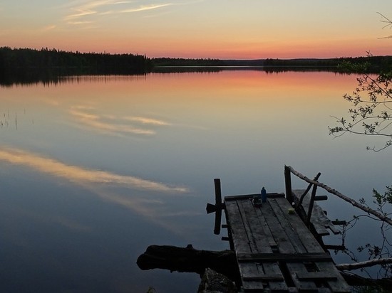 Семья погибла на озере в Карелии, перевернувшись на лодке