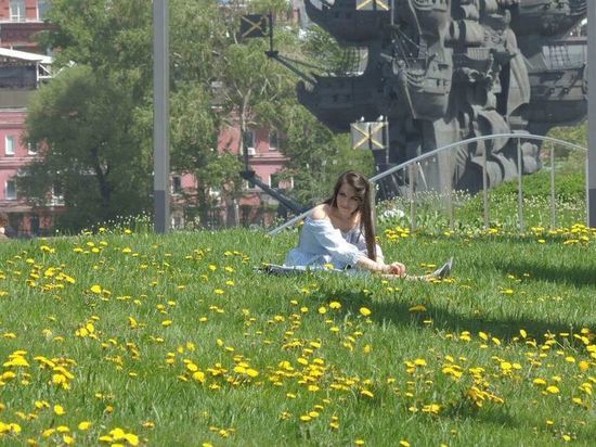 Жителей Москвы предупредили о штрафах за посещение детских площадок в парках