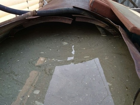 Пожелтевшая после дождя вода напугала читинцев
