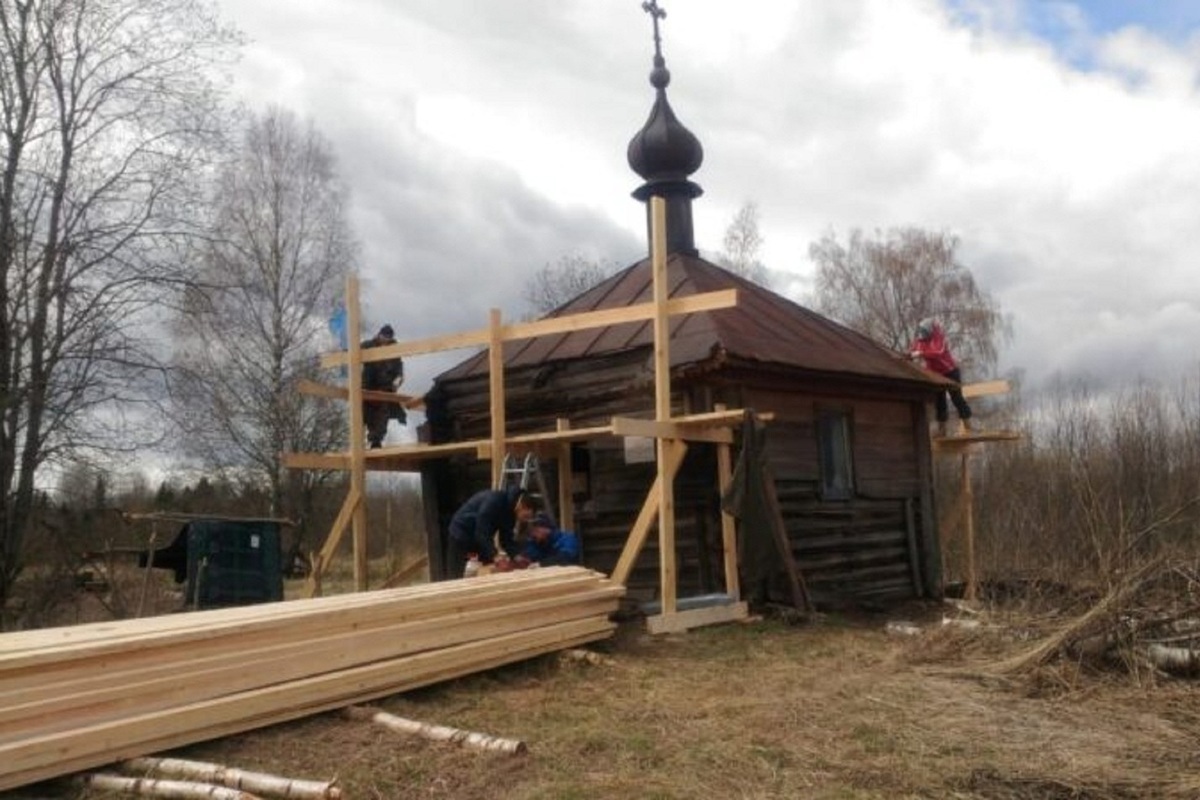 Московские энтузиасты намерены восстановить часовню в деревне, которой уже нет