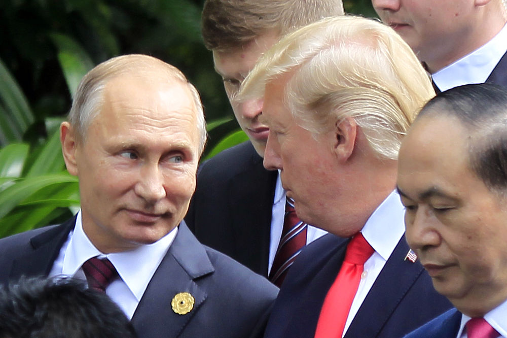 Нежные фото Путина с президентами США: когда его еще любили