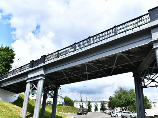 В центре Ярославля будут ремонтировать пешеходный мост