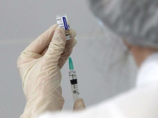 Полный курс вакцинации от COVID-19 прошли свыше 140 тысяч якутян