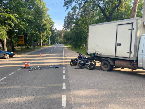 В рязанской Солотче в ДТП с «ГАЗелью» пострадал 34-летний мотоциклист
