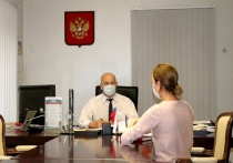 Глава Рязанского СК встретился с родственниками пострадавших при пожаре в ОКБ имени Семашко