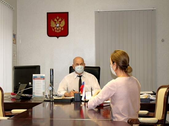 Глава Рязанского СК встретился с родственниками пострадавших при пожаре в ОКБ имени Семашко