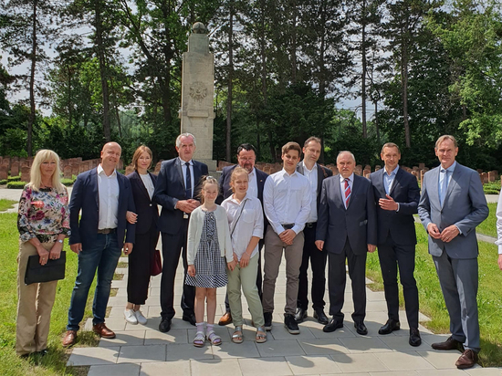  Германия: «Сад памяти» посадили в Лейпциге в День России
