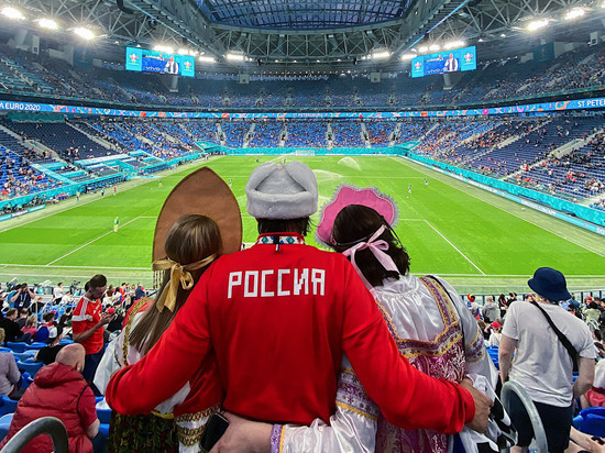 В Санкт-Петербурге прошли первые матчи группового турнира чемпионата Европы
