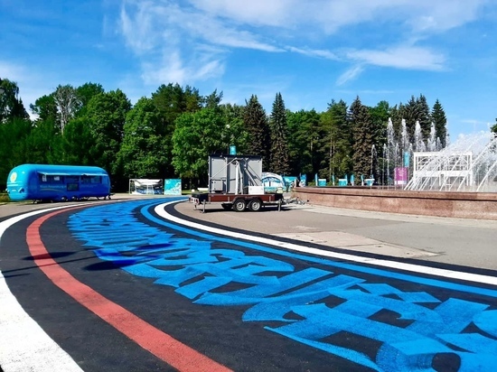 Покрас Лампас нарисовал каллиграффити на Крестовском острове в честь Евро-2020