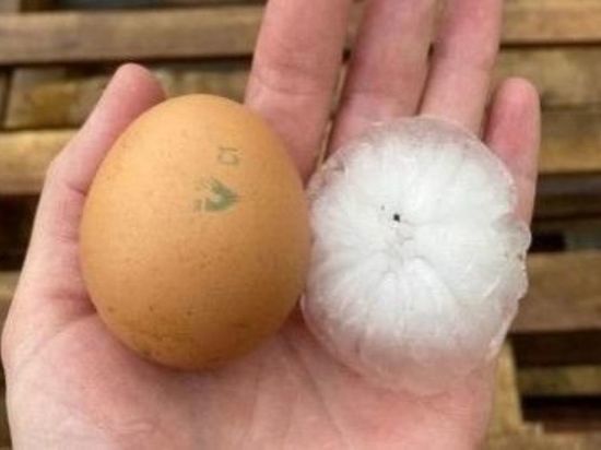 В одном из районов Башкирии выпал град размером с яйцо