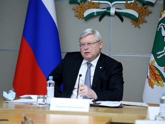 Губернатор Жвачкин попросил присылать больше доз вакцины от коронавируса в Томскую область
