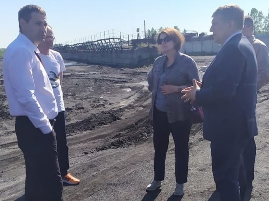 Угольная пыль мешает нормально жить жителям поселка Октябрьский в Хабаровском крае