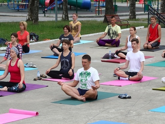 Международный день йоги отметят в Калуге массовым занятием