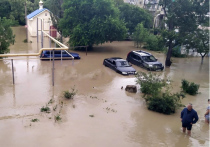 В Керчи из–за сильного ливня, который обрушился на город в ночь на 17 июня, подтопленными оказались 236 домов