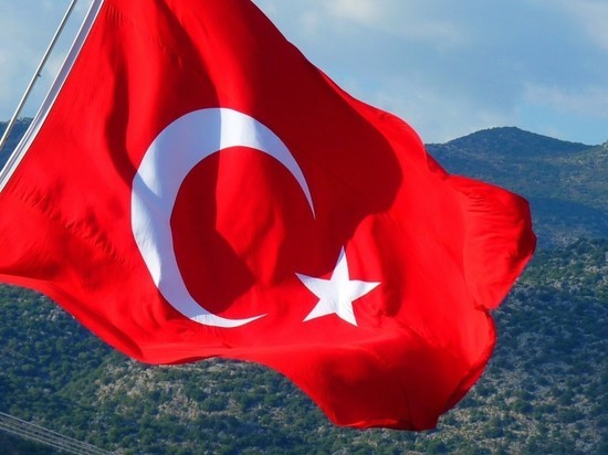 Турция решила разместить в Азербайджане военные базы