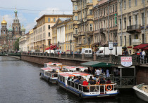 Комитет по транспорту Петербурга вводит временные ограничения на движение судов по каналу Грибоедова от Итальянского моста до реки Мойки. Информация об этом опубликована на официальном сайте ведомства.