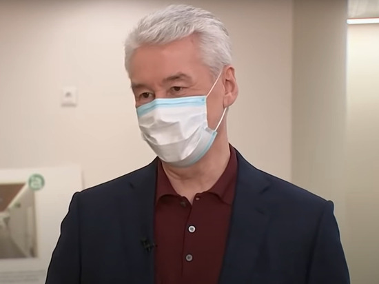 Собянин призвал медиков снова встать на защиту москвичей
